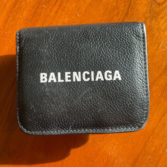 Balenciaga Logo Wallet - Picture 2 of 5